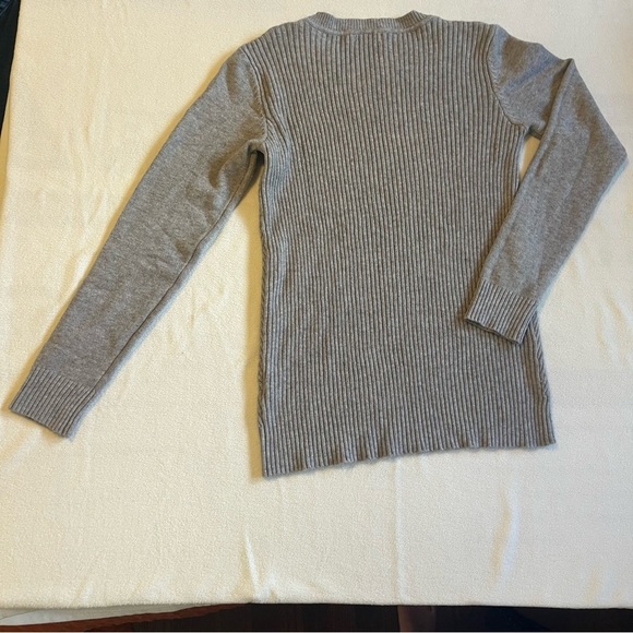 Metric Knits Ribbed Knit Sweater – Size L - Picture 9 of 9